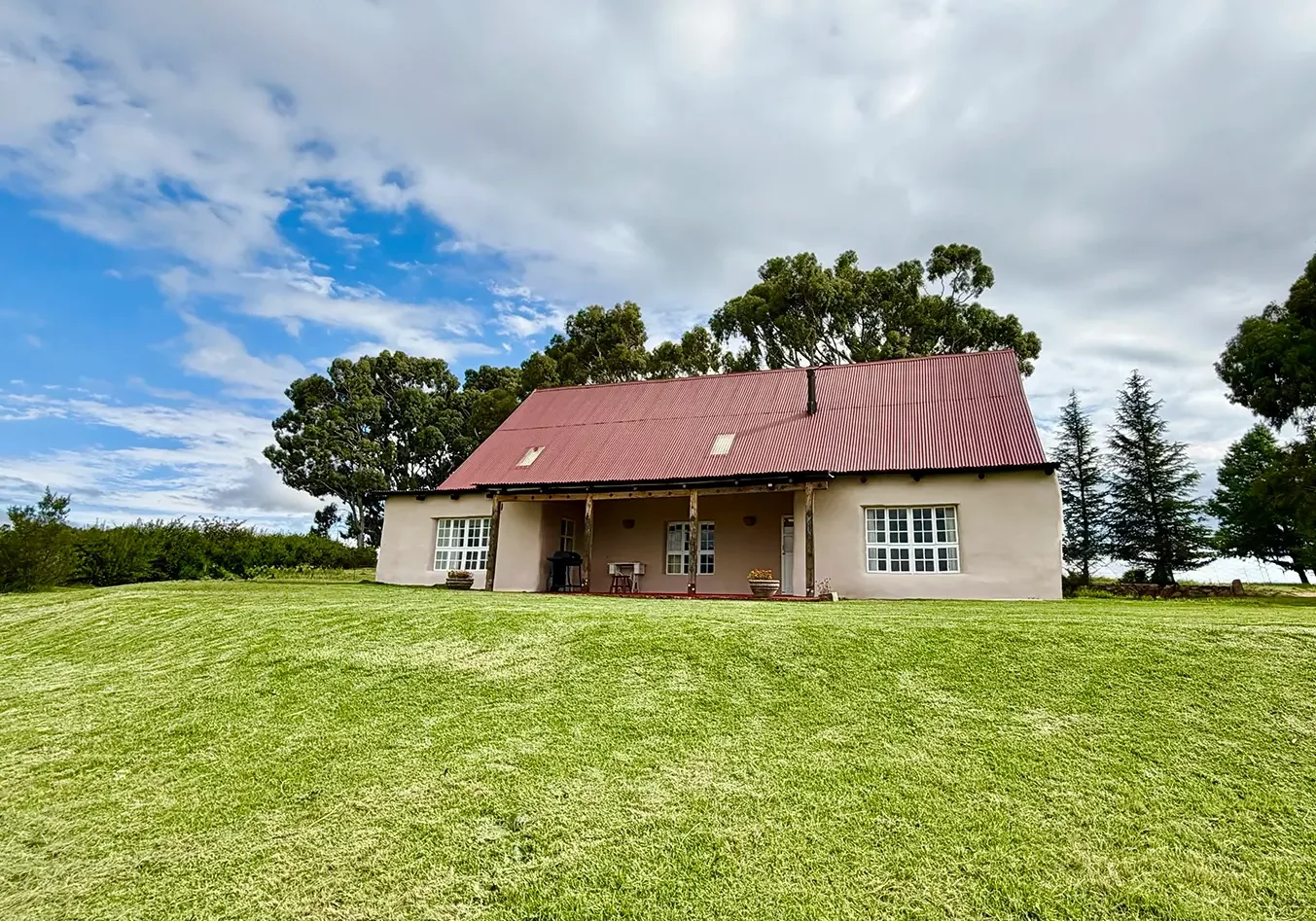Strawcroft van Reenen Accommodation